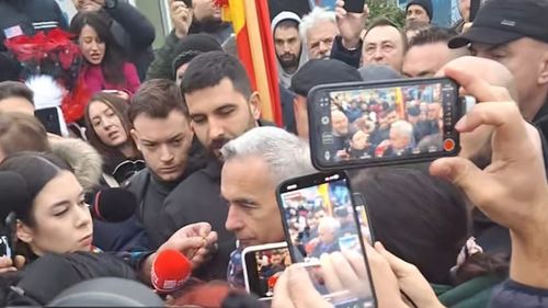 Sondaj Avangarde: Călin Georgescu - 38%; Crin Antonescu - 25%, Nicușor Dan - 17%, Elena Lasconi – 6% / În turul 2, Călin Georgescu ar fi peste oricare dintre cei trei / AUR e peste PSD