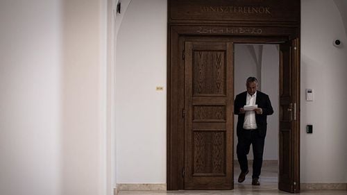 BREAKING Viktor Orban, lăsat singur de Polonia. Varșovia e gata să voteze pachetul financiar de 1.800 miliarde euro în schimbul unei mici concesii diplomatice