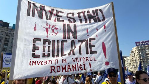 Profesorii încep să-și recupereze banii. Ministerul Educației a achitat primele datorii