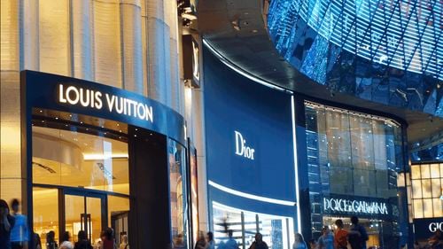 Creșterea pieței de lux, impulsionată de experiențe și piețele emergente este estimată să ajungă șa 1,5 trilioane de dolari în 2025