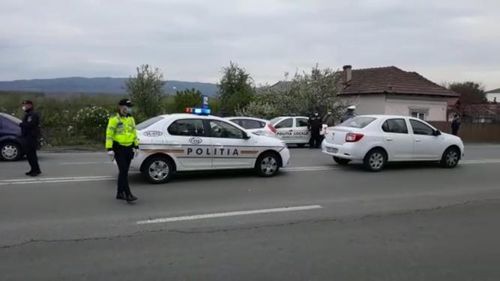 VIDEO Acțiuni de amploare ale forțelor de ordine. Elicopterele survolează ”zonele fierbinți” cu activitatea infracțională ridicată precum Rahova sau cartiere din Ploiești