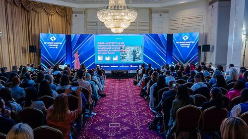 Ce trebuie să știe profesioniștii marcom despre campaniile cu influenceri în 2025 (parteneriat)