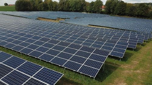 O centrală fotovoltaică va asigura necesarul de energie al primăriei Mărăşeşti din Vrancea şi al școlilor din localitate