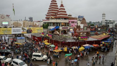 India a lansat o dezbatere ce vizează dublarea dimensiunii Parlamentului şi rezervarea a 33% din locuri pentru femei
