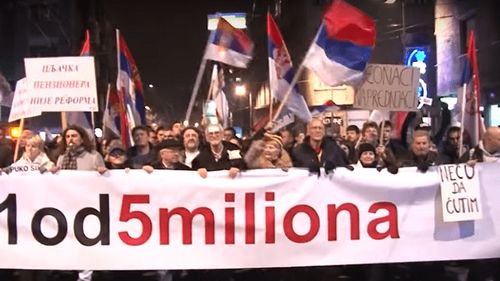 Protest de amploare la Belgrad: Peste 25.000 de oameni au manifestat împotriva președintelui Aleksandar Vucic