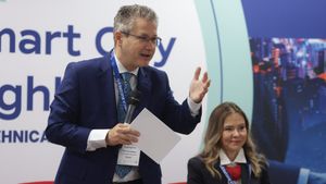 EXCLUSIV Mihnea Costoiu, rectorul Politehnicii, despre fabrica AI construită în România: Va avea cel puțin 40 de angajați și este o investiție de minim 50 mil. de euro / Până la 70% din fonduri ar putea fi asigurate de UE / Cât va costa accesul?