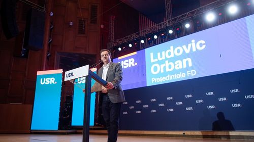 Orban îi răspunde lui Lasconi: Fente de tip electoralist, cu caracter tactic. Dacă ar fi dorit unitatea dreptei, ar fi trebuit să facă acest lucru în urmă cu două luni, când ne-a fost trântită uşa în nas / N-a dat două cepe degerate pe această unitate