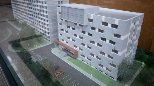 Ministrul Dezvoltării anunță un nou cămin pentru Politehnica dotat cu panouri solare / Termen de realizare 15 luni, investiția se ridică la peste 100 de milioane de lei, bani de la bugetul național  / Căminul va avea 350 de camere și 700 de locuri de cazare