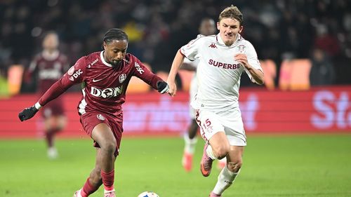 CFR Cluj învinge liderul Superligii, Rapid Bucureşti, scor 3-0