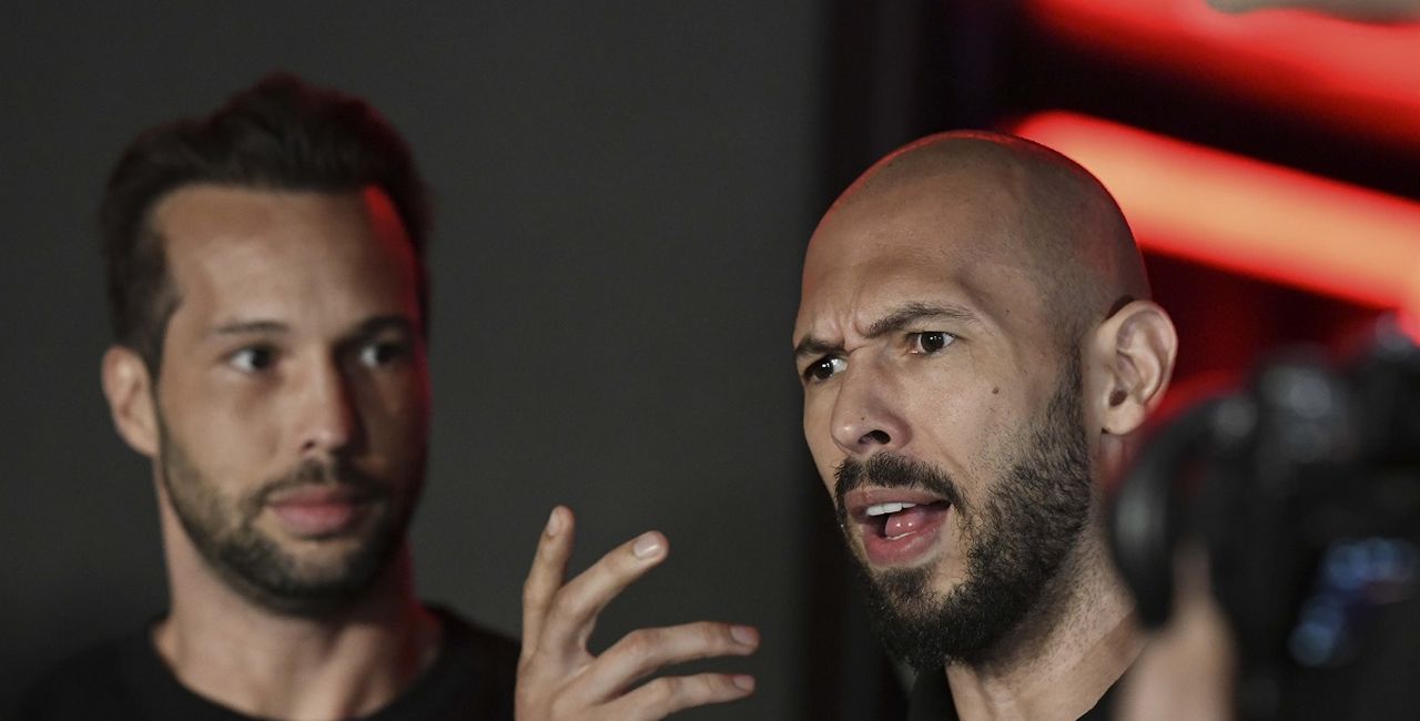 VIDEO Frații Andrew și Tristan Tate au fost arestați în SUA după ce procurorii din Marea Britanie le-au adus noi acuzații de viol / Influencerii sunt urmăriți penal și în România