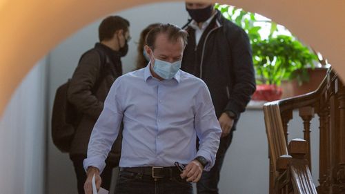 Întâlnire PSD – PNL la Vila Lac / Se discută  posibilitatea susținerii guvernului PNL-UDMR / A ajuns și premierul desemnat, Nicolae Ciucă