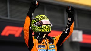 „Dacă vrea, poate să se retragă” - Lando Norris, replică tăioasă pentru Max Verstappen după criticile aduse noilor monoposturi