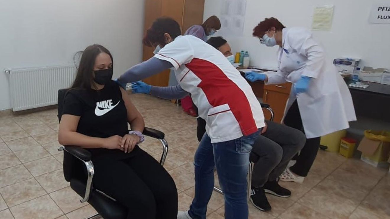 15.606 persoane vaccinate anti-COVID în ultimele 24 de ore