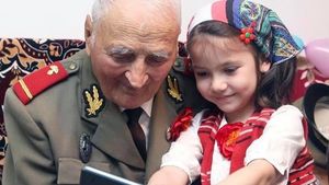 Cea mai vârstnică persoană din România programată pentru vaccinare are 102 ani şi 7 luni