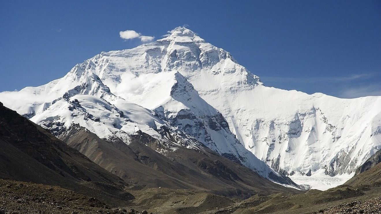 STUDIU Eroziunea râurilor a accentuat creşterea recentă în înălţime a muntelui Everest