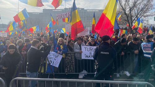 S-a stabilit programul pentru protestul AUR de duminică: între orele 12:00 și 13:00, participanții se strâng în Piața 21 Decembrie / La 15 începe marșul, iar 23 se încheie evenimentul