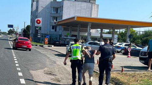 FOTO Cetățean sirian căutat în baza unui mandat european de arestare, prins în Mangalia după ce a fugit de la o percheziție în Ilfov sărind de la etajul doi