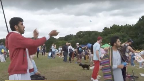 VIDEO Festival afgan de ridicat zmeie în Marea Britanie, pentru marcarea unui an de când talibanii au preluat puterea la Kabul