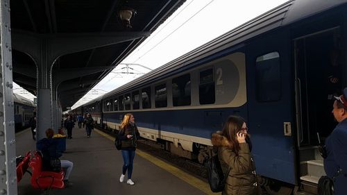 Noul director de la CFR Călători vrea scumpirea biletelor: Tarifele datează din 2013, iar rata inflației în ultimii trei ani a fost 16% / Aplicație mobilă pentru cumpărarea de bilete