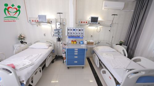 Centrul de primiri urgențe din Călan (Hunedoara) rămâne închis după ce la ultimele 3 concursuri nu s-a înscris niciun medic / La sfârșitul lunii se organizează un nou concurs