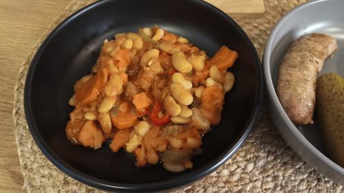 Tocană de toamnă cu legume din belșug și fasole/ Fiartă la foc mic să se îmbine aromele