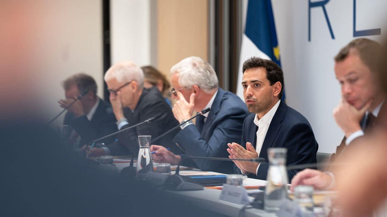 Riscul unei Europe „imposibil de guvernat” din cauza ascensiunii partidelor populiste la alegerile din iunie este „real”, avertizează liderul grupului Renew Europe
