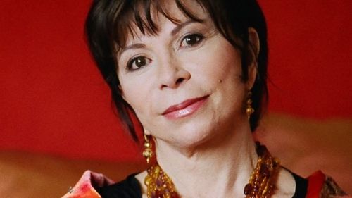 Scriitoarea Isabel Allende speră că pandemia de coronavirus va marca sfârşitul patriarhatului: ”O lume în care atât bărbaţii, cât şi femeile îşi împart în mod echitabil guvernarea lumii''