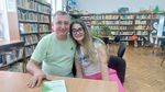 Povestea Larisei, elevă la Colegiul Național „Gheorghe Lazăr” din Sibiu, care a luat BAC-ul la 7 ani de la accidentul care a lăsat-o cu handicap grav / Tatăl i-a fost coleg de bancă: „Am luat-o de la capăt, ca pe un bebeluș”