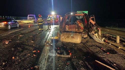 VIDEO UPDATE Accident cu 12 maşini pe autostrada A3 / A fost activat Planul roşu de intervenţie / Nu există victime încarcerate / O sigură persoană transportată la spital