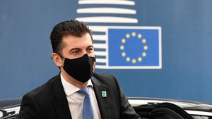 Bulgaria ar putea solicita o exceptare de la sancțiunile UE privind importurile de gaze și petrol din Rusia, a declarat premierul Petkov: "Nu avem alternative chiar acum, suntem prea dependenţi"