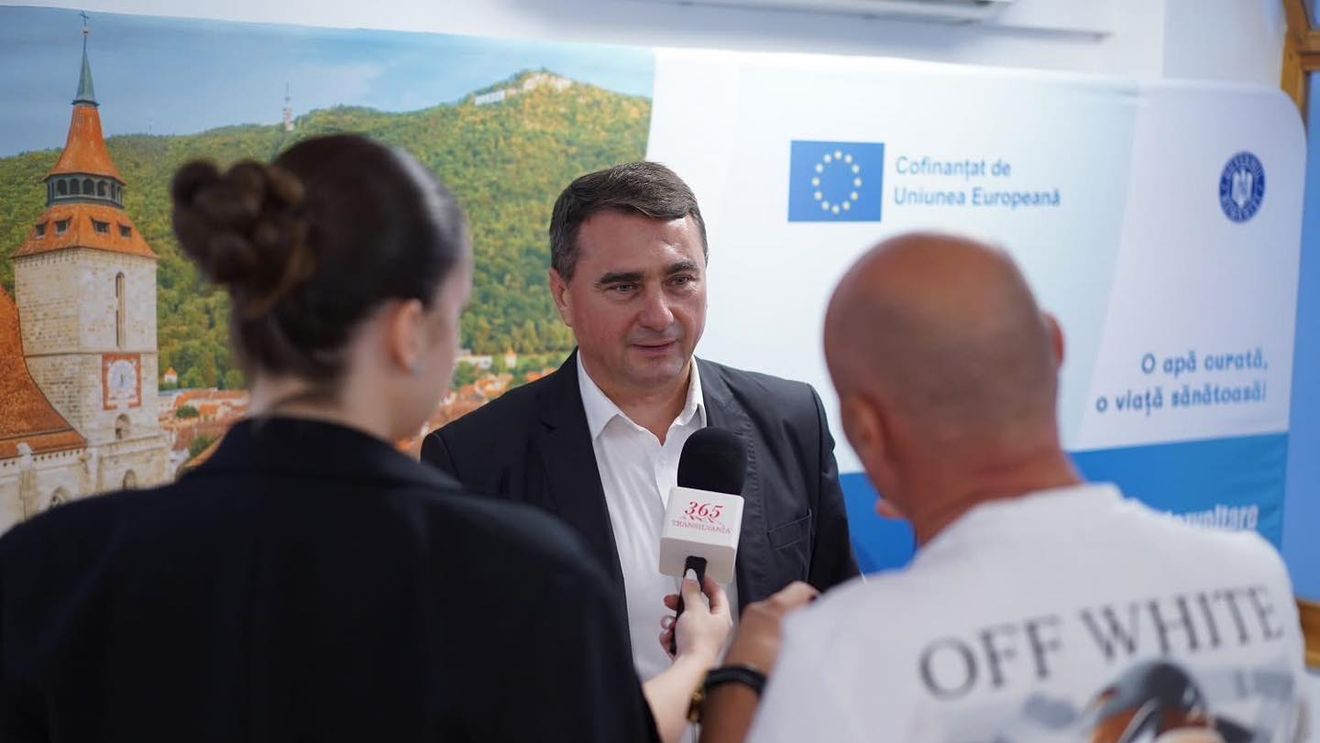 UPDATE Liviu Cocoș, prim-vicepreședintele PNL Brașov, a fost arestat preventiv pentru 30 de zile, pentru cumpărare și dare de influență / Control judiciar pentru șefa companiei de apă / DNA a efectuat joi percheziții la Compania de Apă Brașov, acolo unde director e liberalul