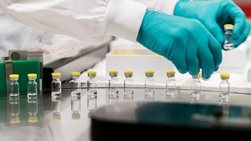 O tranșă de aproape 800.000 de doze de vaccin de la Johnson&Johnson sosește în România