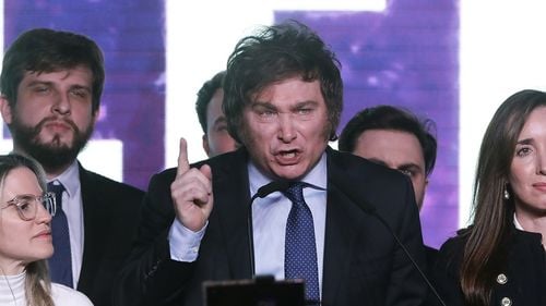 Terapie de șoc în Argentina: Guvernul ultraliberalului Javier Milei anunță o devalorizare puternică a monedei naționale și reducerea masivă a cheltuielilor statului