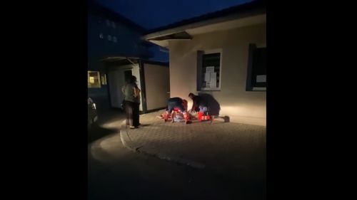 LIVE Spitalul din Urziceni, două scandaluri într-o singură zi: o femeie surdo-mută a născut pe trotuar în fața unității, un bărbat de 32 de ani tratat în spital a fost găsit mort acasă. Ministrul Rafila cere demiterea managerului numit de primărie