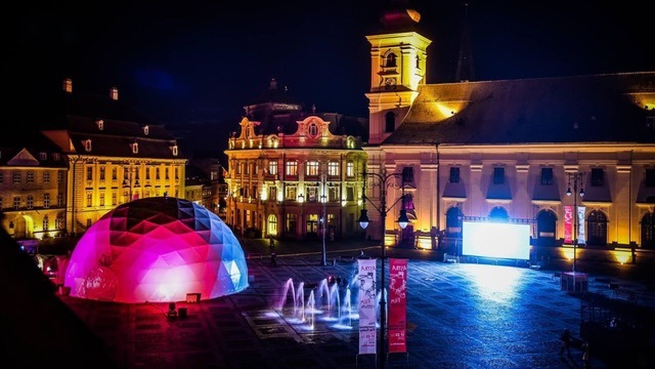 Două muzee din Sibiu vor fi luminate în premieră în culorile drapelului, de 1 Decembrie