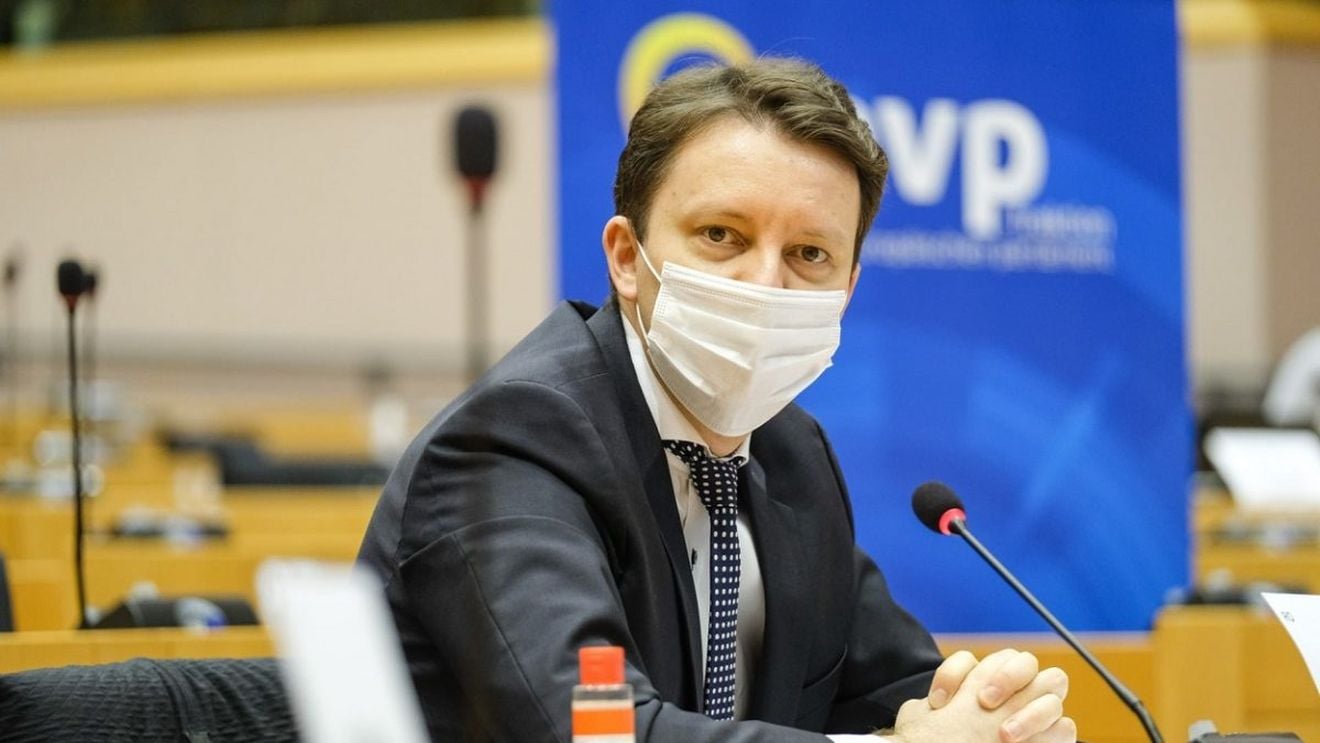 DOCUMENT Siegfried Mureșan: Nu doar instituțiile Uniunii Europene, ci și țările membre, bilateral, vor continua să ajute autoritățile de la Chișinău să gestioneze pandemia COVID-19 / Ridicarea imunității a doi deputați din Republica Moldova este „o veste bună”