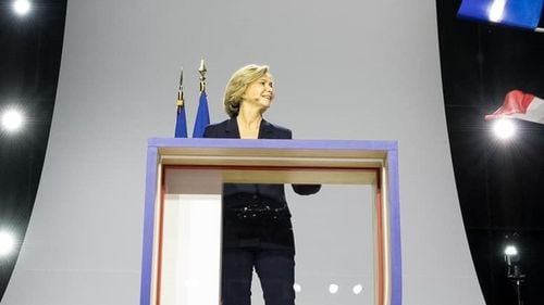 Alegeri prezidențiale Franța: Valerie Pecresse menționează “Teoria înlocuirii” și deschide Cutia politică a Pandorei
