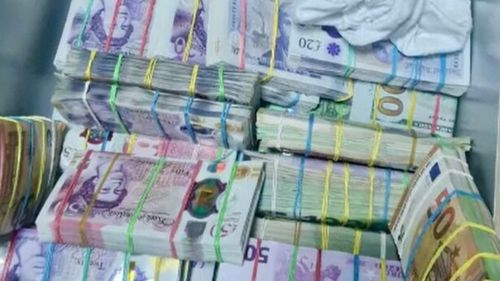 Metoda prin care patronul unor case de amanet a ajuns să aibă sume uriașe de bani și zeci de mașini. S-a lăsat cu dosar penal