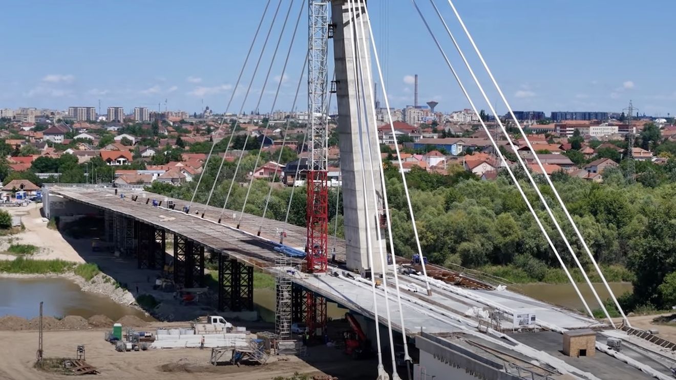 Deschiderea noului pod peste Mureș, amânată din motive tehnice / Primar: „Îmi pare rău că nu-l putem deschide acum, dar nu-l construim pentru câțiva ani, ci pentru cel puțin 100„