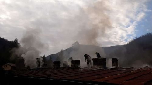 Staţiunea Băile Herculane: Cauza incendiului la Vila Casino, un coș de fum care nu a fost curățat