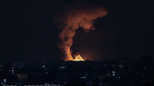 VIDEO Armata israeliană anunţă că a efectuat 50 de bombardamente în 40 de minute în Fâșia Gaza