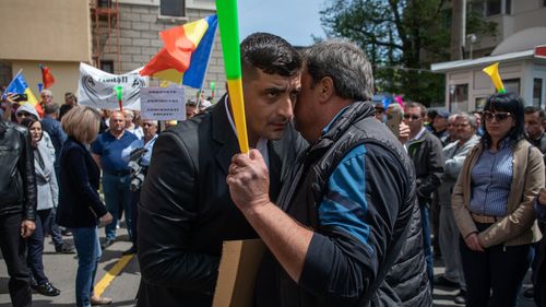 Gigi Becali: George Simion primește ordine de la un general din Cluj și o structură din Viena