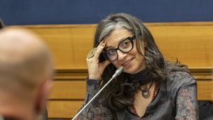 Scandalul în ce o privește pe Francesca Albanese, raportorul special al ONU, continuă, pe temea afirmațiilor antisemite / Ministrul de Externe al Cehiei cere ca ea să demisioneze / Albanese susține că discursul i-a fost manipulat în clipul publicat de Al Jazeera