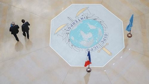 Mai multe state din Occident, inclusiv Regatul Unit şi SUA, cer suspendarea Rusiei din Interpol, ca sancţiune privind războiul din Ucraina