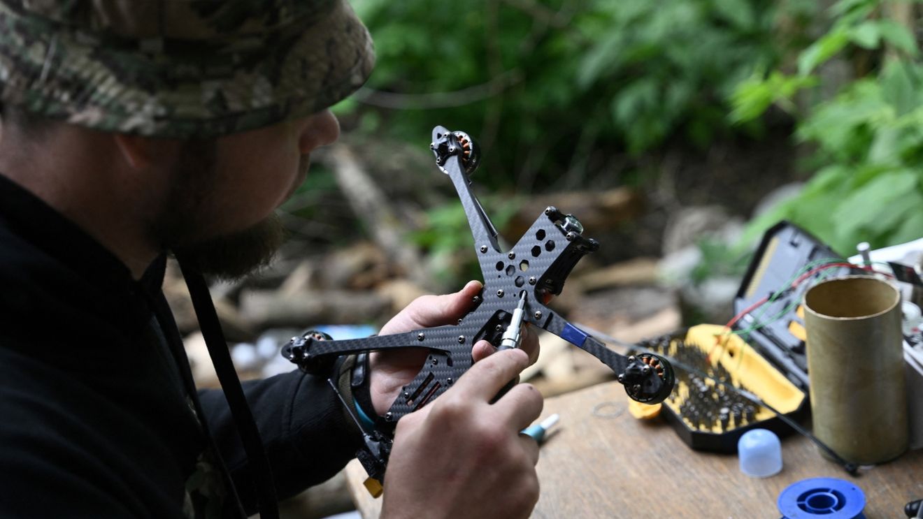Bulgaria se lansează în producția de drone kamikaze, anunță oficiali din armată