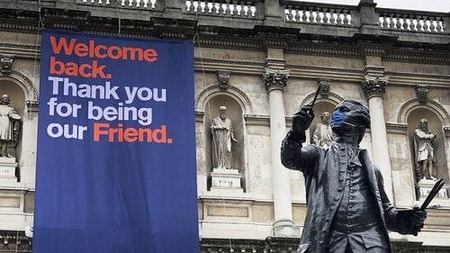 Dilema crudă a Academiei Regale din Marea Britanie: Să vândă o operă a lui Michelangelo aflată în patrimoniu de două secole sau să concedieze 150 de oameni