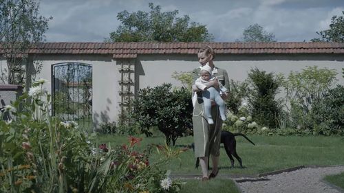 Filmul „Zona de interes”, despre care Spielberg a spus că este cel mai bun film despre Holocaust lansat după „Lista lui Schindler”, va fi disponibil pe o platformă de streaming în aprilie