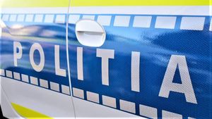 Dosar penal pentru ucidere din culpă în cazul bebelușului din Suceava care a murit după botez
