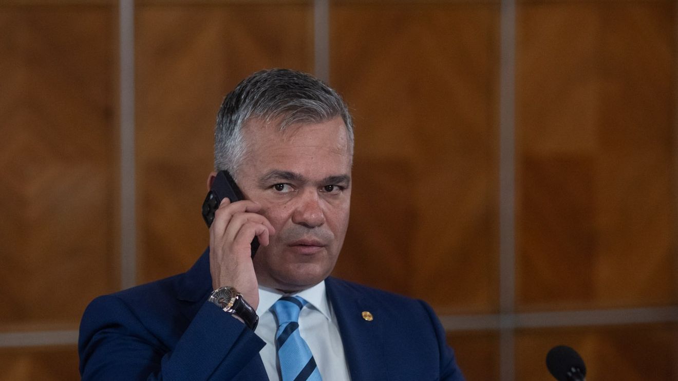 Adrian Veștea: Ceea ce se întâmplă astăzi nu este o amenințare pentru PNL. Este un moment de responsabilitate / Ciprian Ciucu: Sunt cuvinte fără rost. Ai complotat împotriva colegilor tăi. Ai complotat și ai trădat încrederea noastră a tuturor