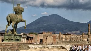 Arheologii au descoperit o vilă care ar fi putut aparține lui Augustus, primul împărat al Romei / Situl, la nord de Vezuviu, vulcanul care a distrus anticul Pompei
